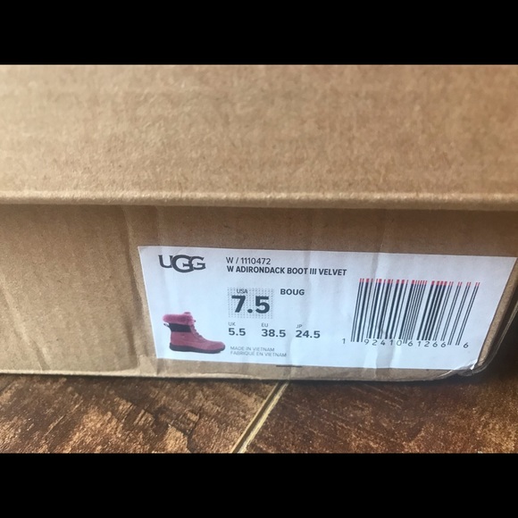Ugg adirondack boots - Picture 7 of 7